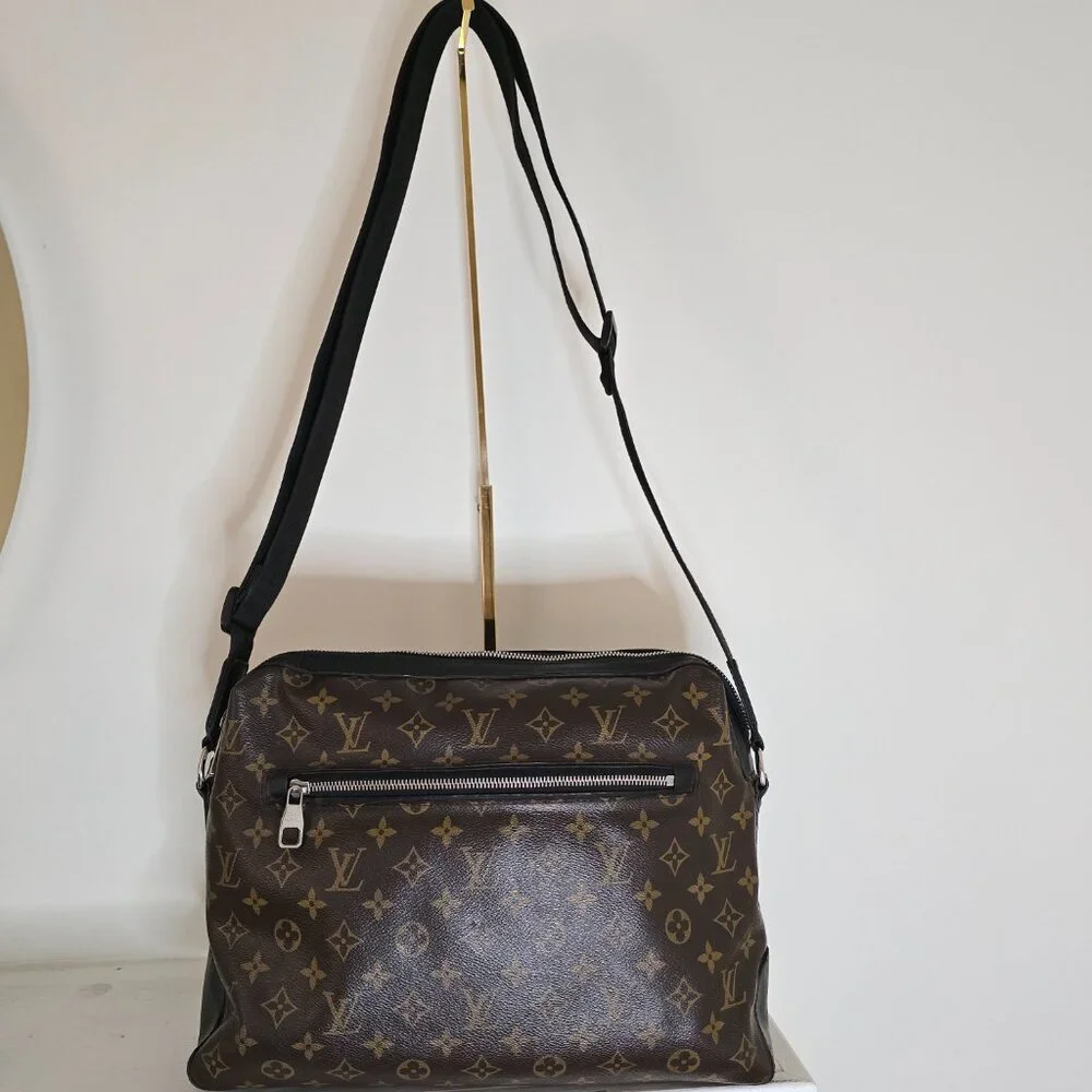 Louis Vuitton Macassar Torres Messenger Bag